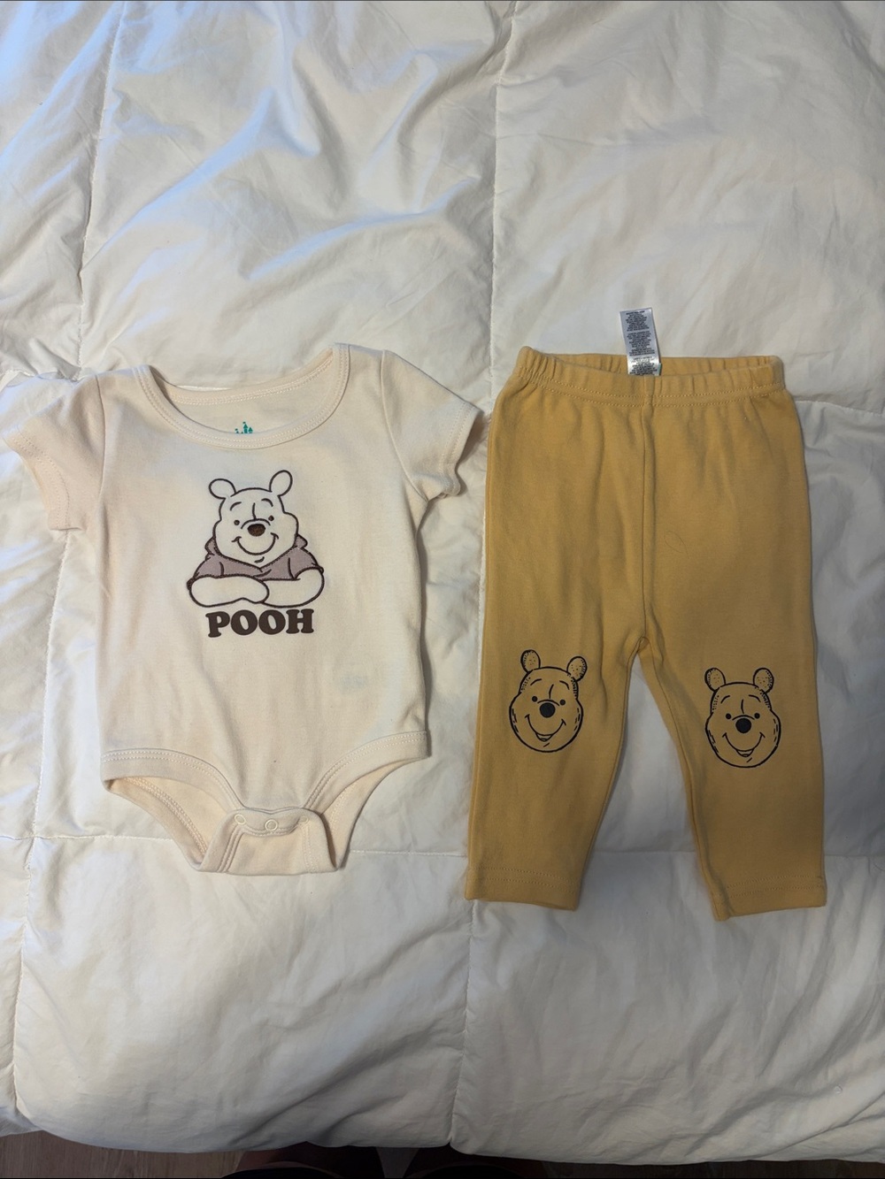 Disney Cream Pooh Bodysuit with Mustard Pooh Leggings